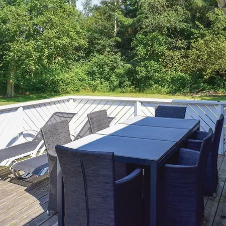 Three-bedroom In Hébergement de vacances