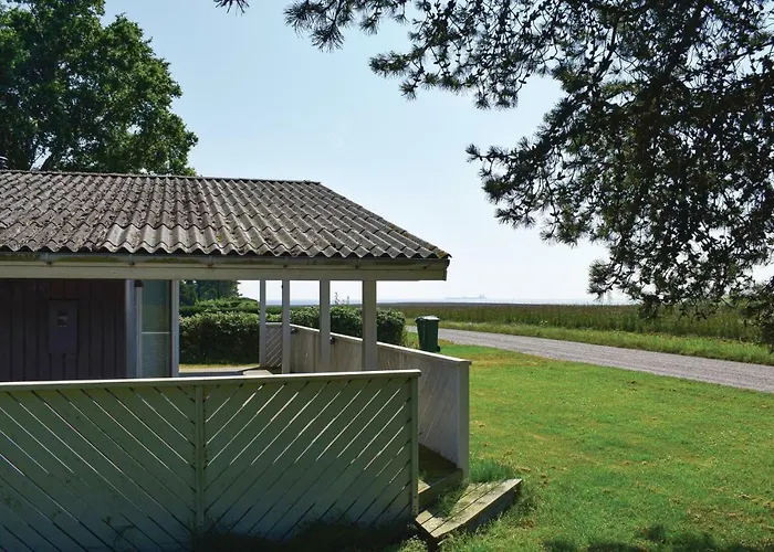 Hébergement de vacances Three-bedroom In *