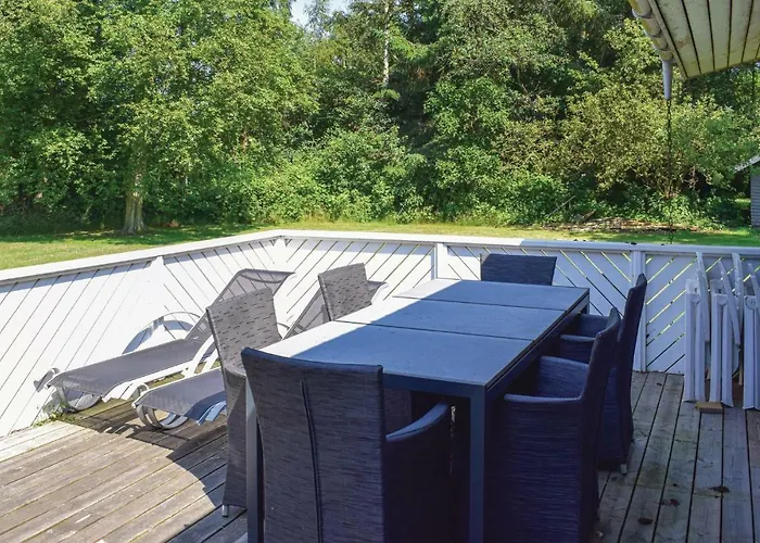 Three-bedroom In Hébergement de vacances